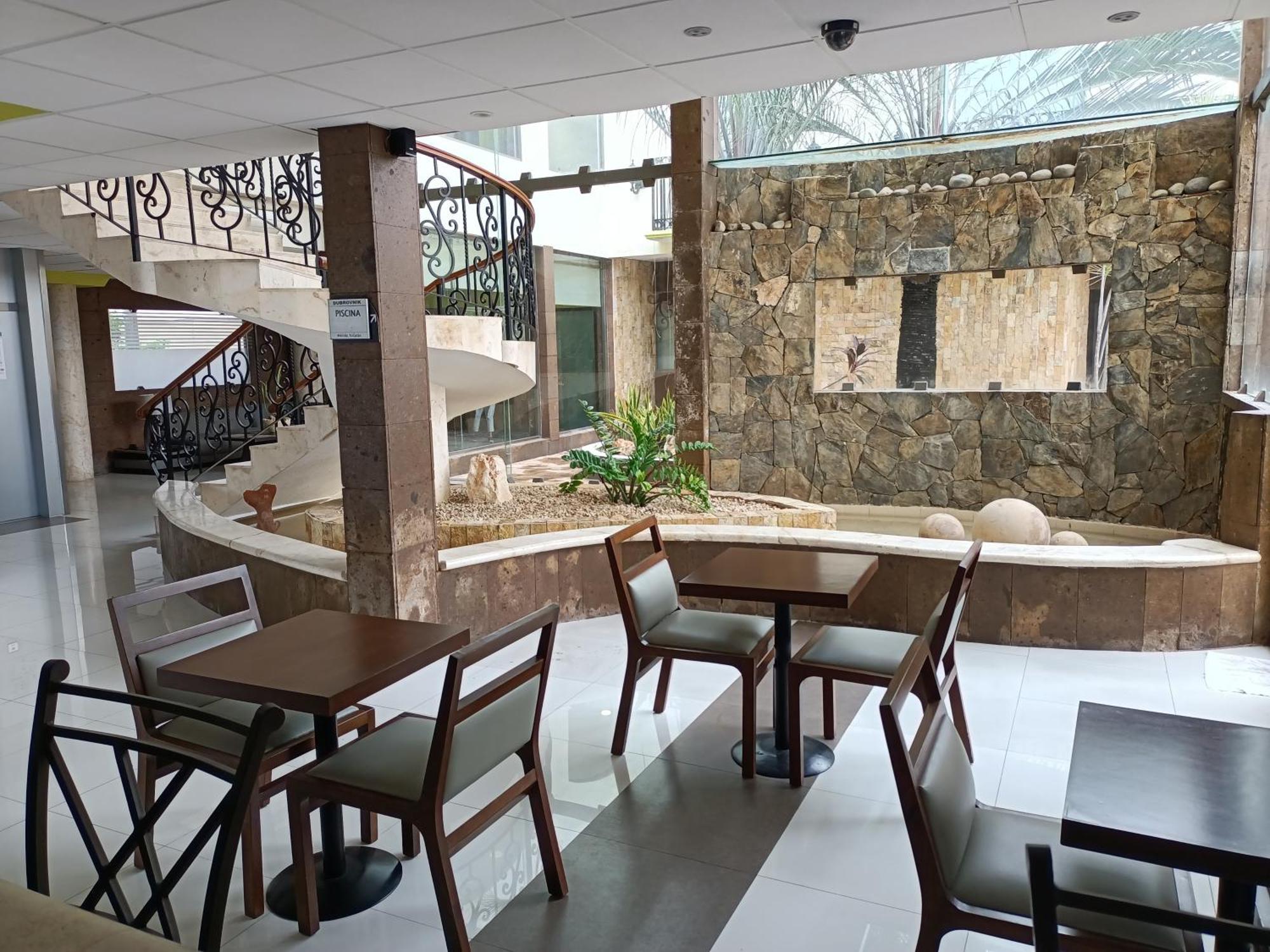 Hotel Dubrovnik Merida Luaran gambar